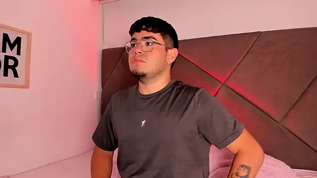 Snapshot of thiago_occonor chatting on 9, 10, 2025 thiago occonor online show from 9, 10, 2025