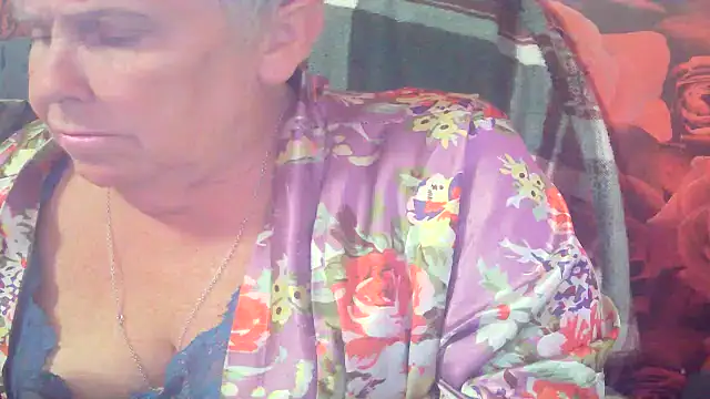Playful MILF Demi online show from 14, 6, 2026