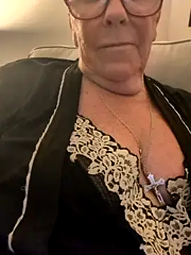 Playful MILF Demi online show from 12, 6, 2026
