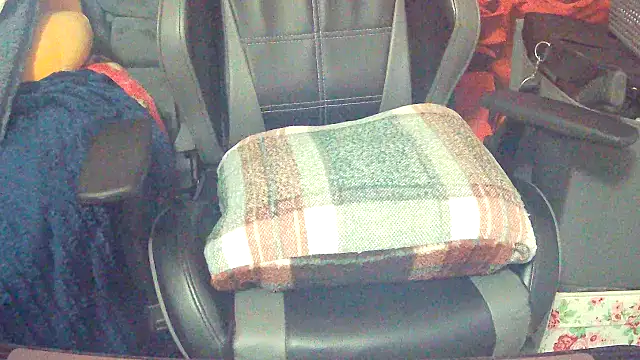 Playful MILF Demi online show from 16, 2, 2026