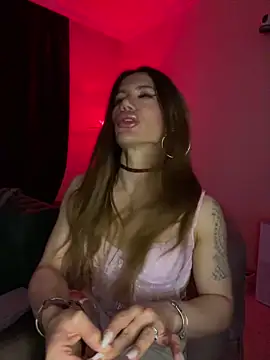 LyraEva online show from 10, 10, 2025
