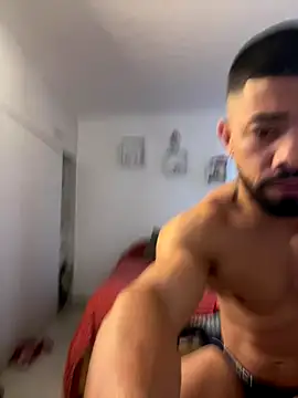 Ezzio Scolaro online show from 16, 11, 2025