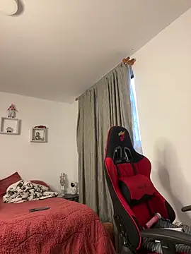 Ezzio Scolaro online show from 6, 2, 2026