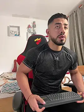 Ezzio Scolaro online show from 14, 4, 2026