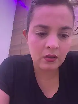 Anyhot latina online show from 8, 11, 2025