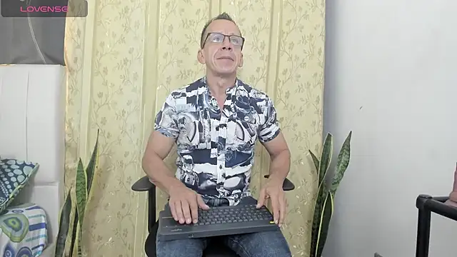 Snapshot of _axelking_ chatting on 8, 7, 2026 axelking online show from 8, 7, 2026