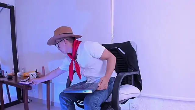  axelking  online show from 2, 2, 2026