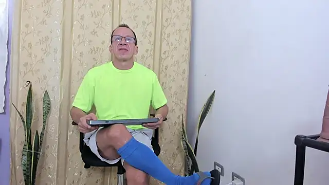  axelking  online show from 21, 4, 2026