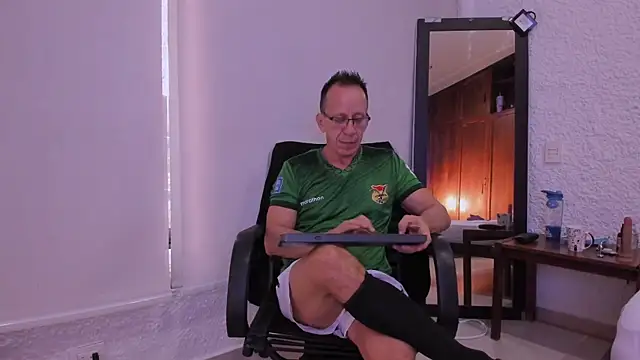  axelking  online show from 15, 12, 2025