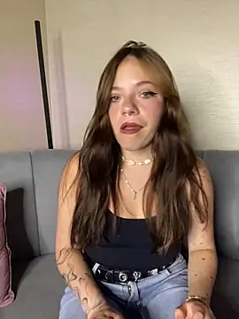Emmily pink online show from 8, 10, 2025