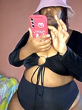 Snapshot of BigBootyBitch96 chatting on 15, 3, 2026 BigBootyBitch96 online show from 15, 3, 2026