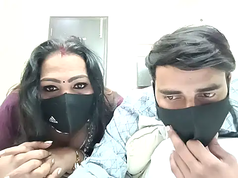 horny milf couple online show from 23, 11, 2025