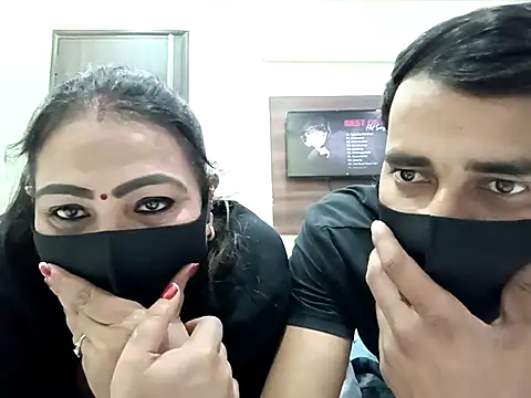 horny milf couple online show from 16, 10, 2025