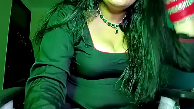 Snapshot of horny_milf_couple chatting on 6, 5, 2026 horny milf couple online show from 6, 5, 2026