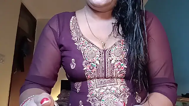 Snapshot of horny_milf_couple chatting on 6, 6, 2026 horny milf couple online show from 6, 6, 2026