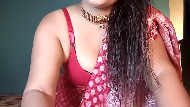 horny milf couple online show from 18, 7, 2026