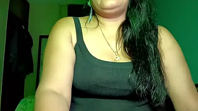 Snapshot of horny_milf_couple chatting on 15, 5, 2026 horny milf couple online show from 15, 5, 2026