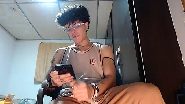 Snapshot of imsammytop chatting on 1, 4, 2026 imsammytop online show from 1, 4, 2026
