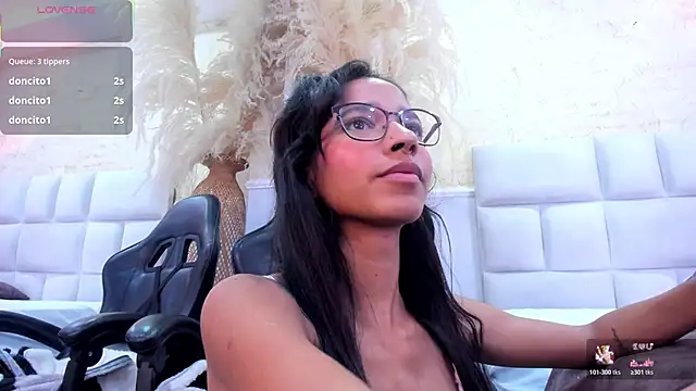 Snapshot of ScarletEvanss_ chatting on 2, 5, 2026 ScarletEvanss online show from 2, 5, 2026