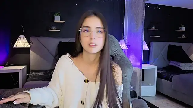 giapearl25 online show from 17, 10, 2025