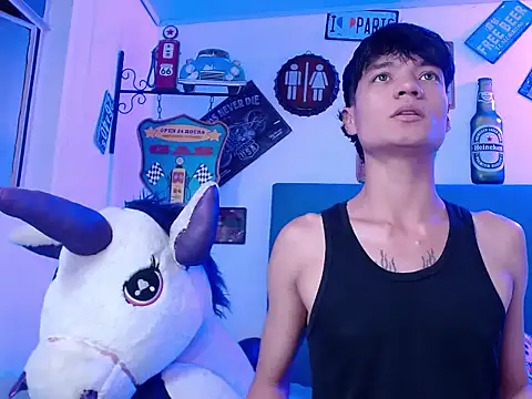 alex russo   online show from 10, 10, 2025