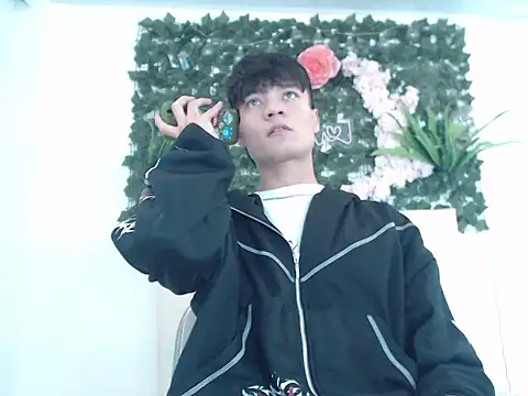 alex russo   online show from 30, 10, 2025