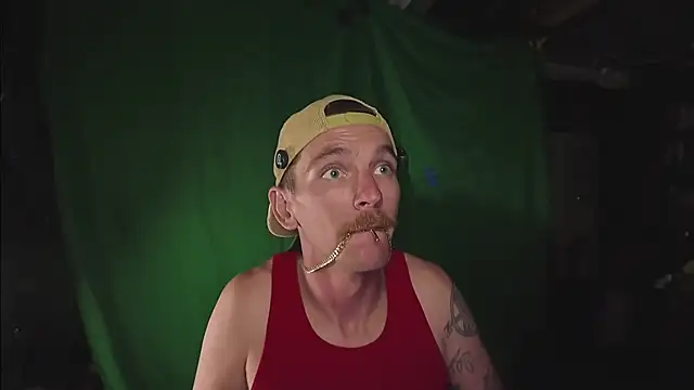 AverageMaleJay online show from 4, 10, 2025