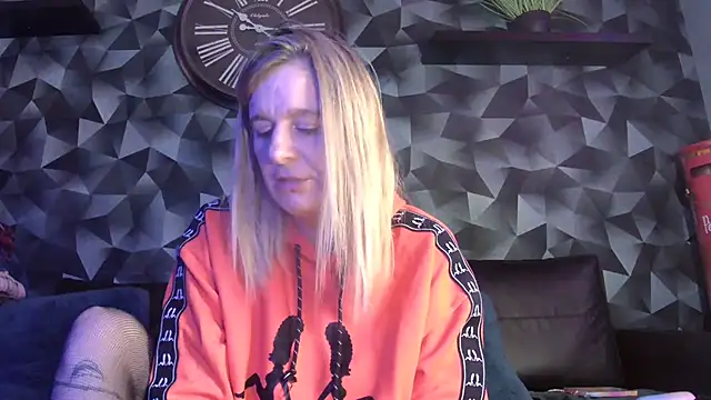 Delichieuse5 online show from 29, 11, 2025