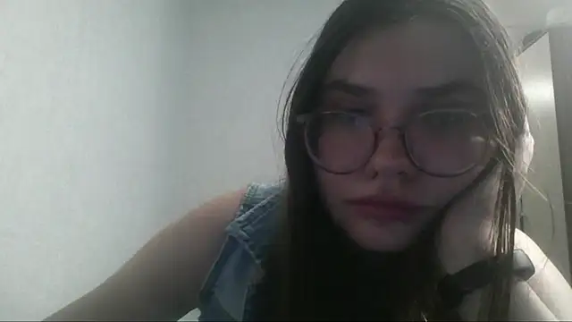 StacyMillerBom online show from 8, 10, 2025