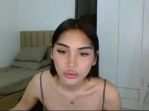 MonstrousDarcy online show from 4, 10, 2025