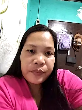 Snapshot of shyhotpinay_32 chatting on 27, 10, 2025 shyhotpinay 32 online show from 27, 10, 2025