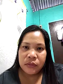 Snapshot of shyhotpinay_32 chatting on 22, 11, 2025 shyhotpinay 32 online show from 22, 11, 2025