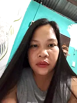 Snapshot of shyhotpinay_32 chatting on 31, 10, 2025 shyhotpinay 32 online show from 31, 10, 2025