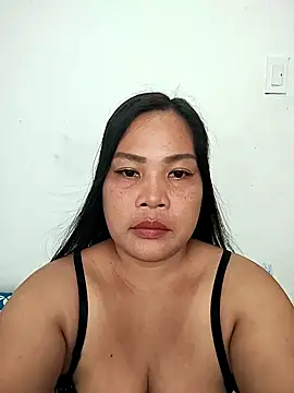 Snapshot of shyhotpinay_32 chatting on 18, 1, 2026 shyhotpinay 32 online show from 18, 1, 2026