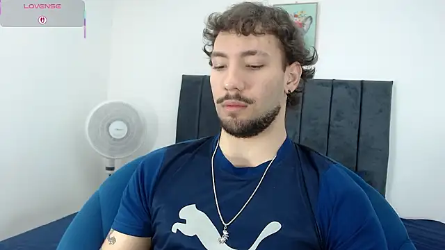 angel kyrozz online show from 7, 2, 2026