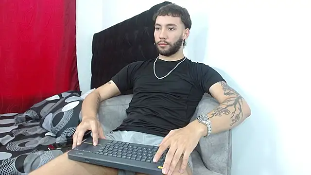 angel kyrozz online show from 23, 10, 2025