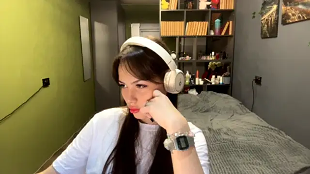 MysticAlisa online show from 16, 10, 2025