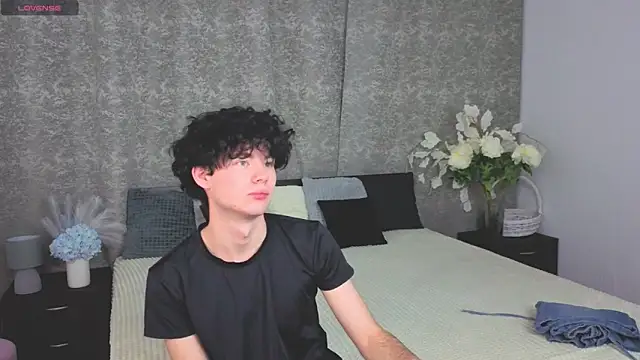 Cute Mike online show from 4, 12, 2025