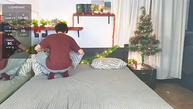 Cute Mike online show from 17, 12, 2025