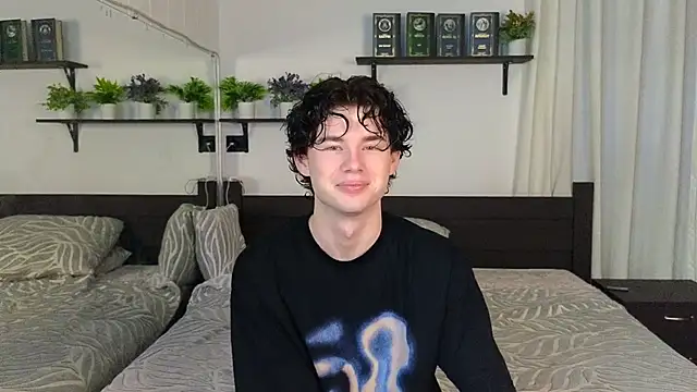 Cute Mike online show from 14, 2, 2026