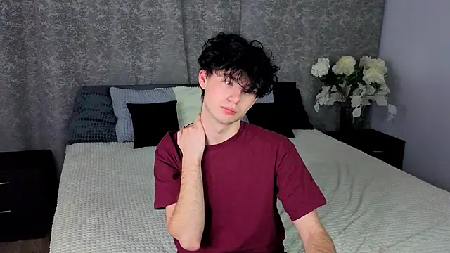 Cute Mike online show from 12, 11, 2025