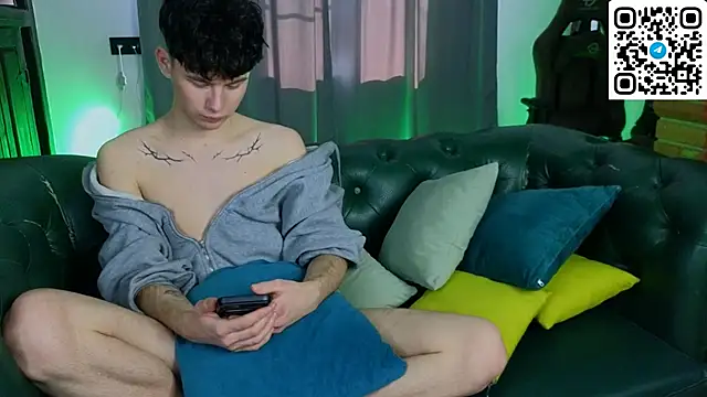 Cute Mike online show from 2, 3, 2026