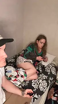 Snapshot of amandatheblondewife chatting on 27, 4, 2026 amandatheblondewife online show from 27, 4, 2026