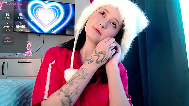 Snapshot of katlynaccerman chatting on 8, 11, 2025 katlynaccerman online show from 8, 11, 2025