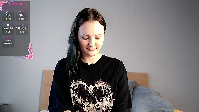 Snapshot of katlynaccerman chatting on 3, 11, 2025 katlynaccerman online show from 3, 11, 2025