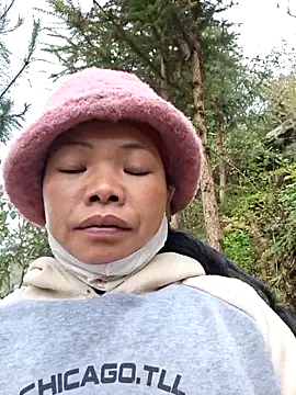 miomio-12 online show from 17, 12, 2025