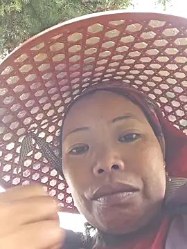 miomio-12 online show from 16, 10, 2025