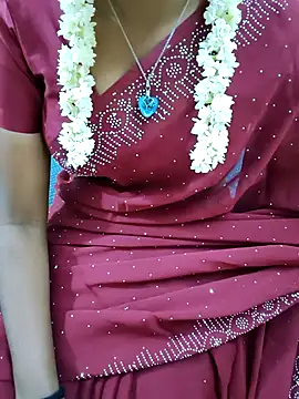 Snapshot of Chennai-couples chatting on 16, 11, 2025 Chennai-couples online show from 16, 11, 2025