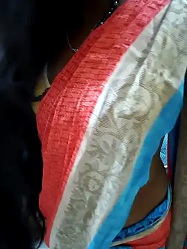 Snapshot of Chennai-couples chatting on 7, 10, 2025 Chennai-couples online show from 7, 10, 2025