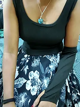 Snapshot of Chennai-couples chatting on 17, 11, 2025 Chennai-couples online show from 17, 11, 2025